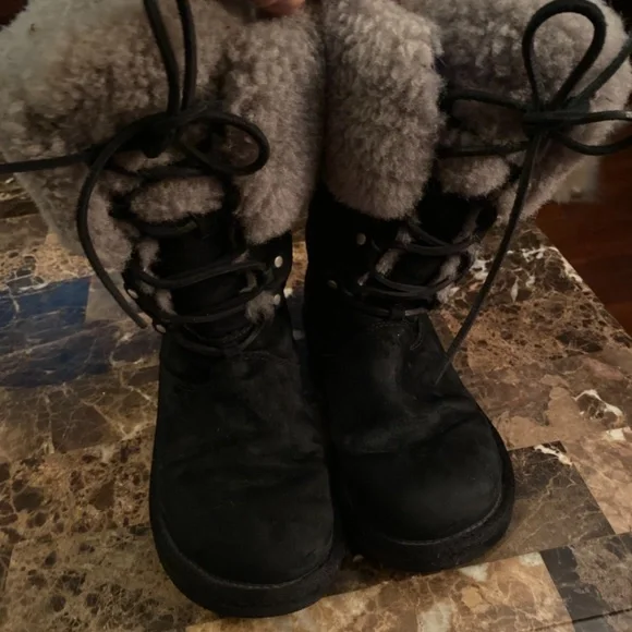 UGGS S/N 1892 Ugg’s Australia Montclair - Picture 2 of 7